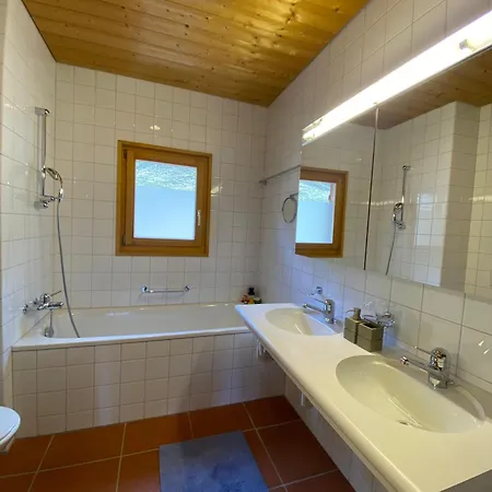 Haus Gaut Langwies By *