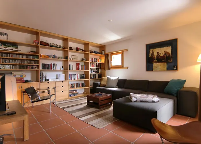 Haus Gaut Langwies By 아파트