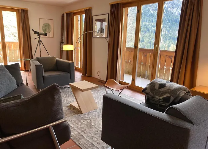 Haus Gaut Langwies By 아파트 아로사