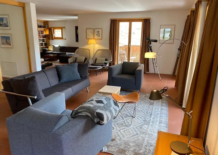 Haus Gaut Langwies By *